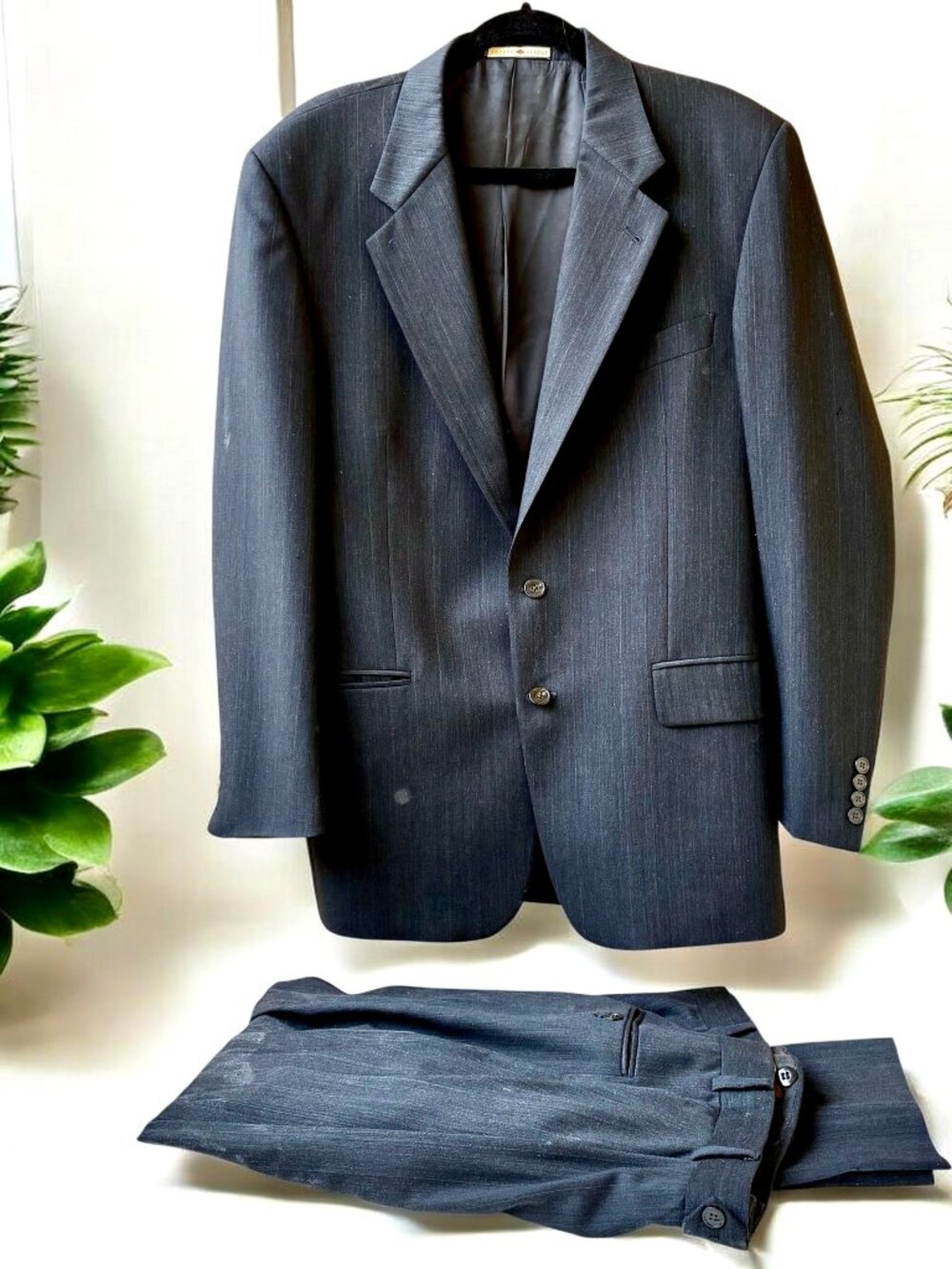 Joseph Abboud for Nordstrom 100% Wool Suit Mens 40R Black Pinstripe two pieces